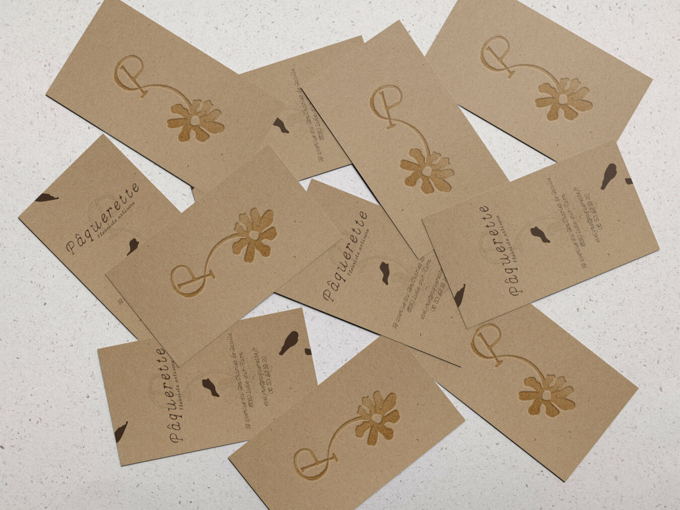 projet fictif . identité visuelle . fleuriste en milieu rural, bouquets de fleurs séchées personnalisés [ 2025 ]