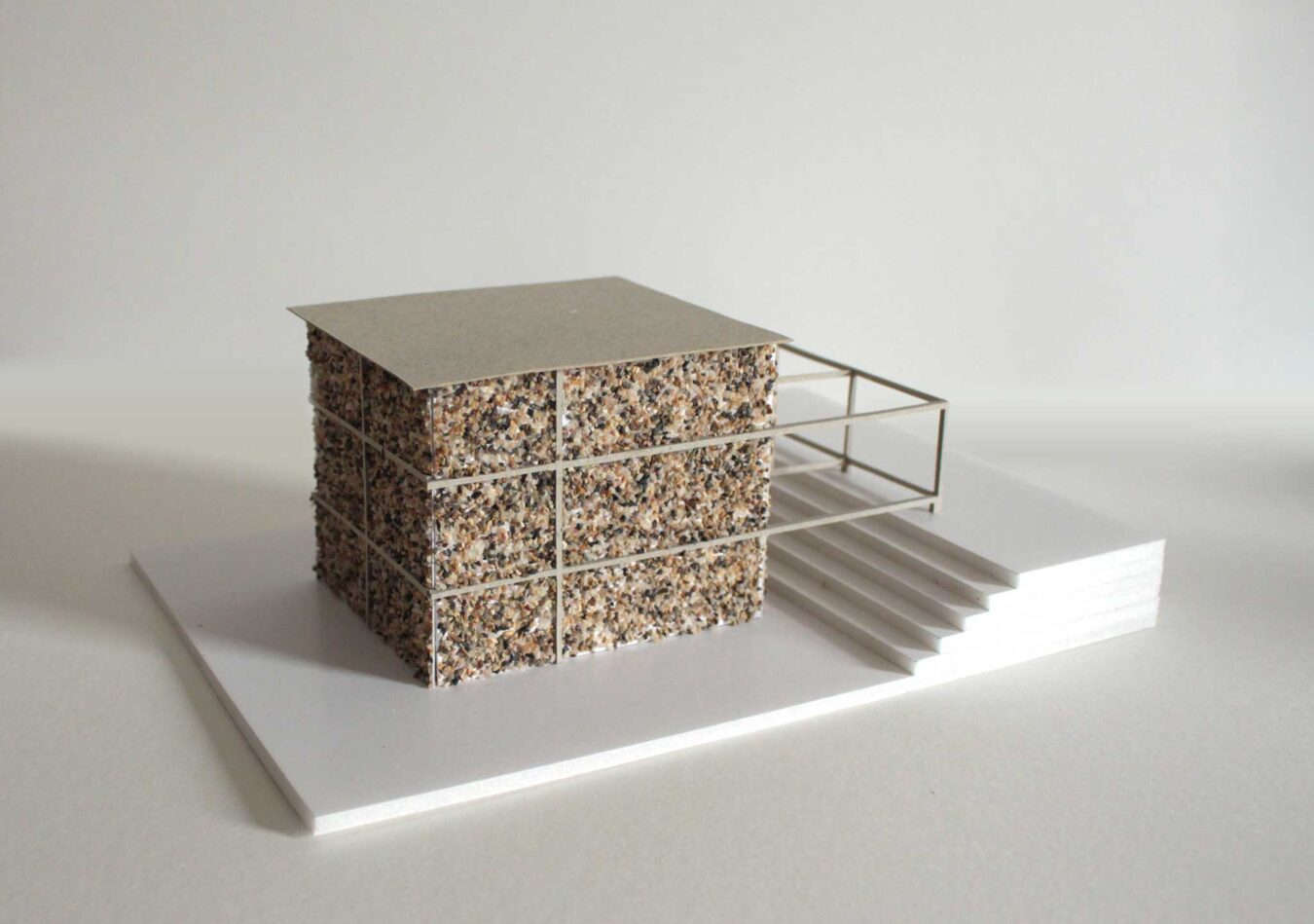 maquette 1:100 . Herzog et De Meuron . Stone House . 1988